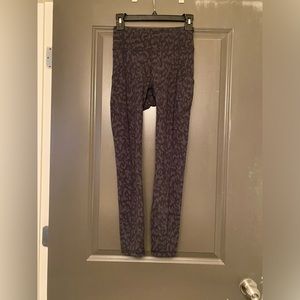 Lululemon leggings